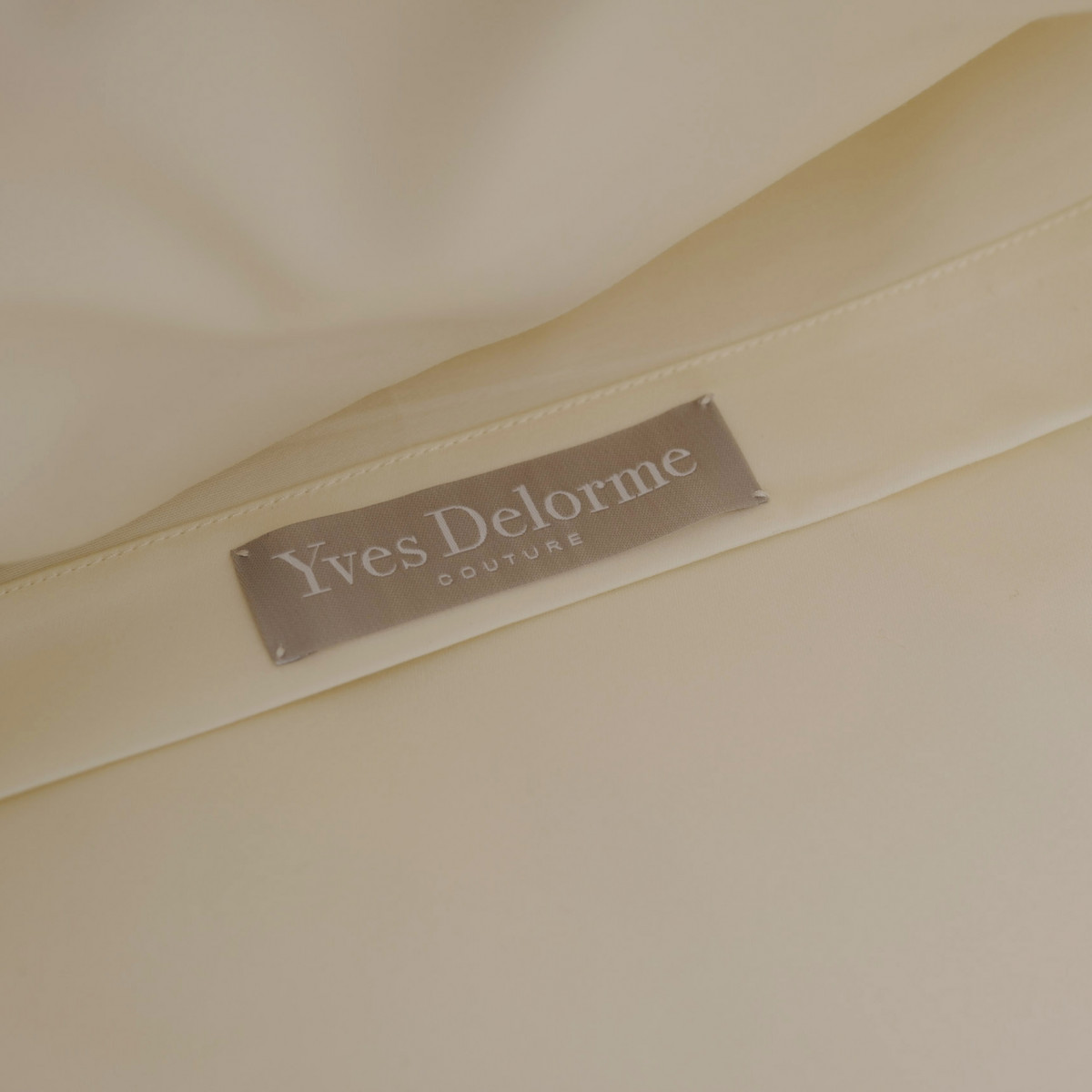 комплект постельного белья Yves Delorme Couture Hubert - купить в магазине Yves Delorme Russia