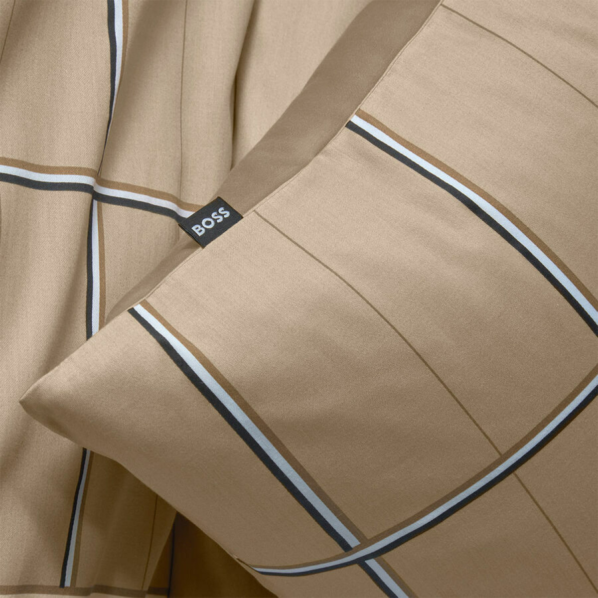 комплект постельного белья Hugo Boss Check - купить в магазине Yves Delorme Russia