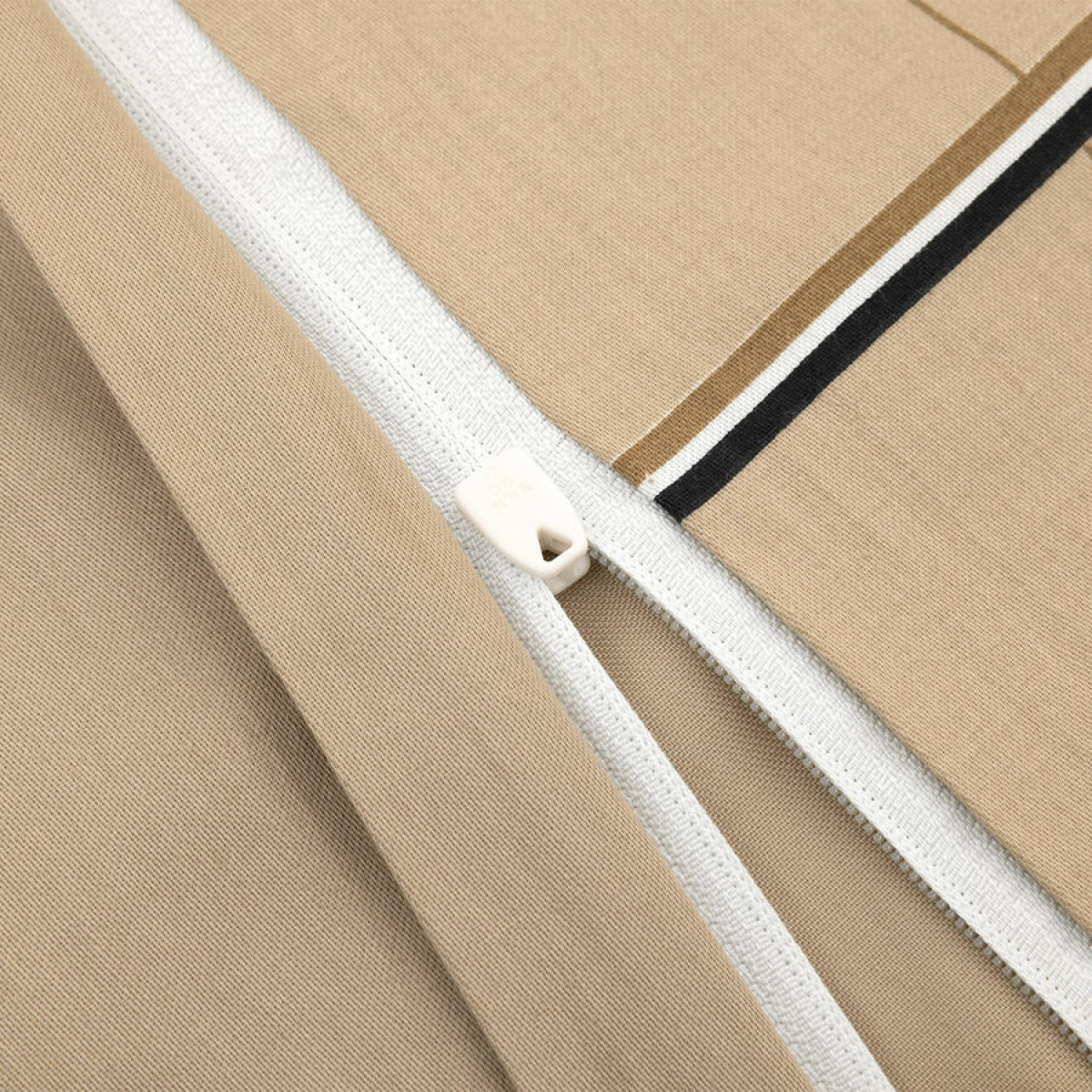 комплект постельного белья Hugo Boss Check - купить в магазине Yves Delorme Russia