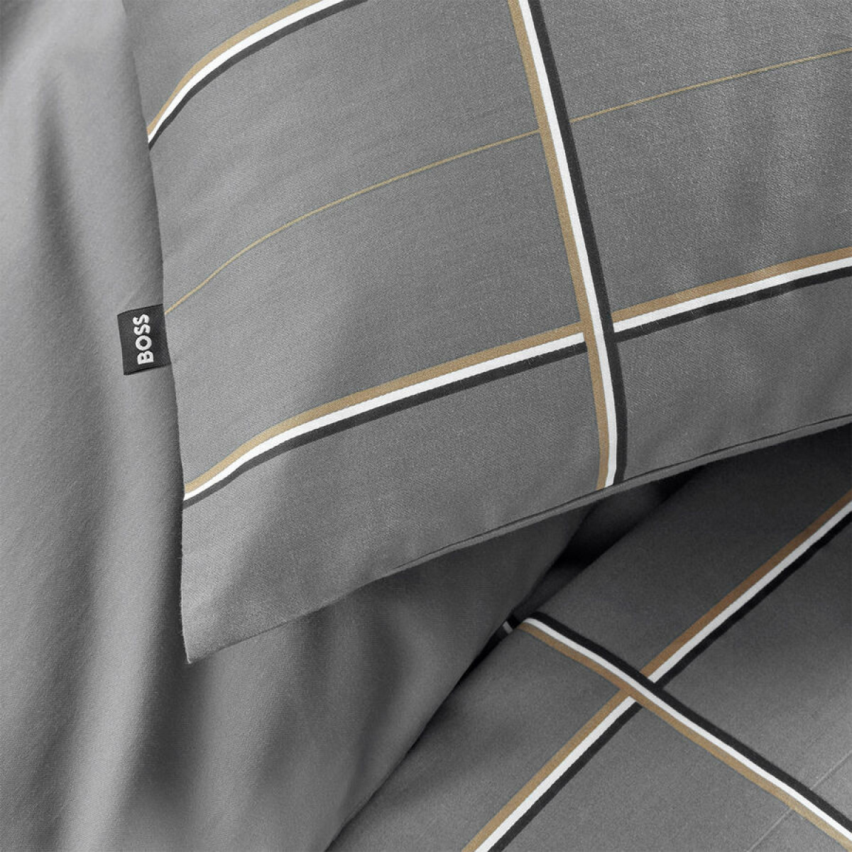 комплект постельного белья Hugo Boss Check - купить в магазине Yves Delorme Russia