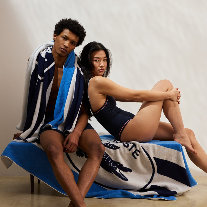 полотенце пляжное Lacoste Badge - купить в магазине Yves Delorme Russia