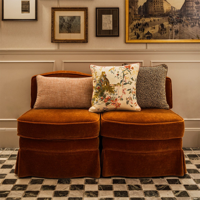 подушка декоративная Yves Delorme Contes - купить в магазине Yves Delorme Russia