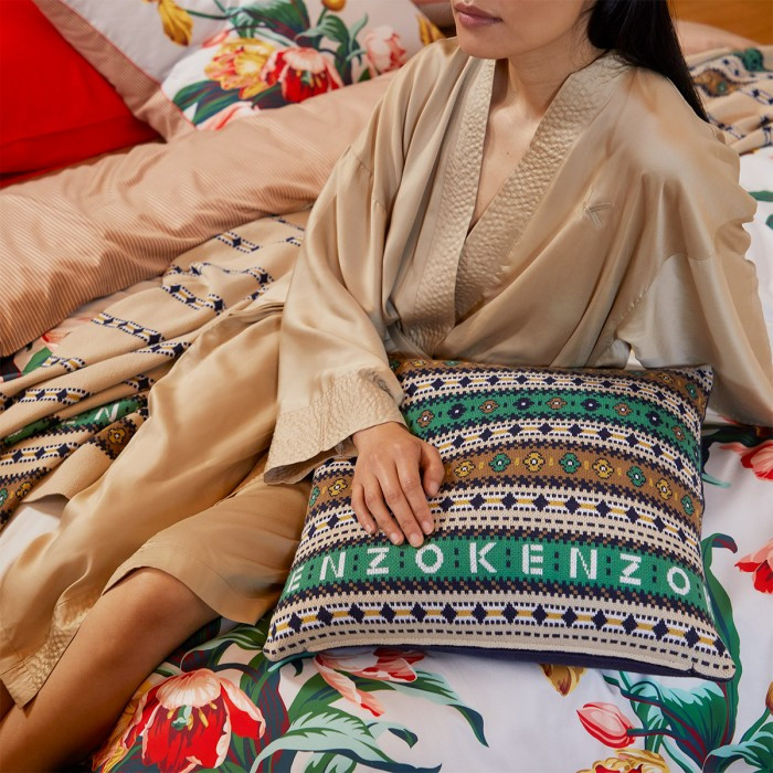 подушка декоративная Kenzo Fairisle - купить в магазине Yves Delorme Russia